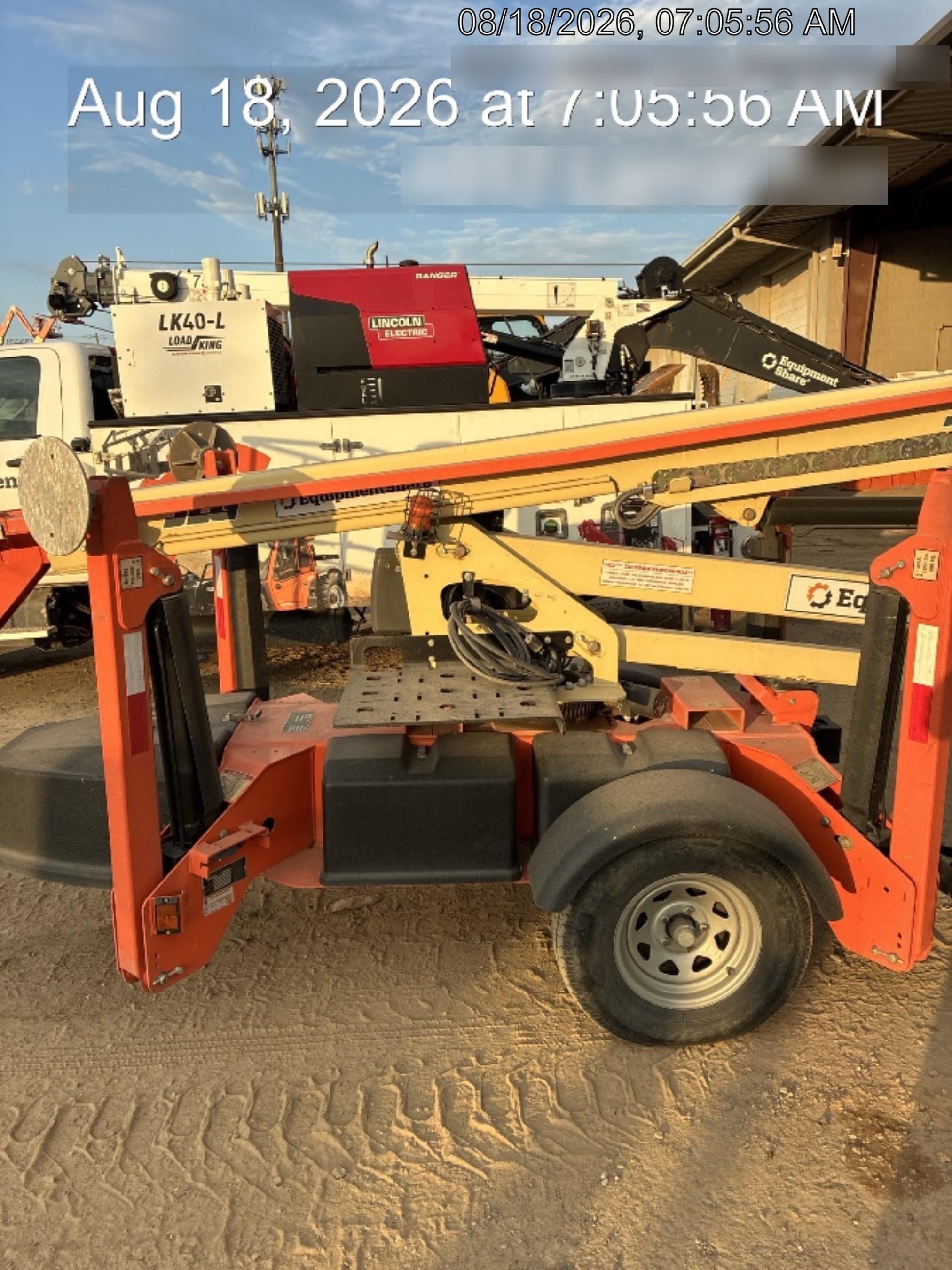 2023 JLG T350