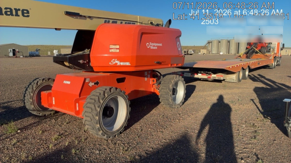 2023 JLG 660SJ