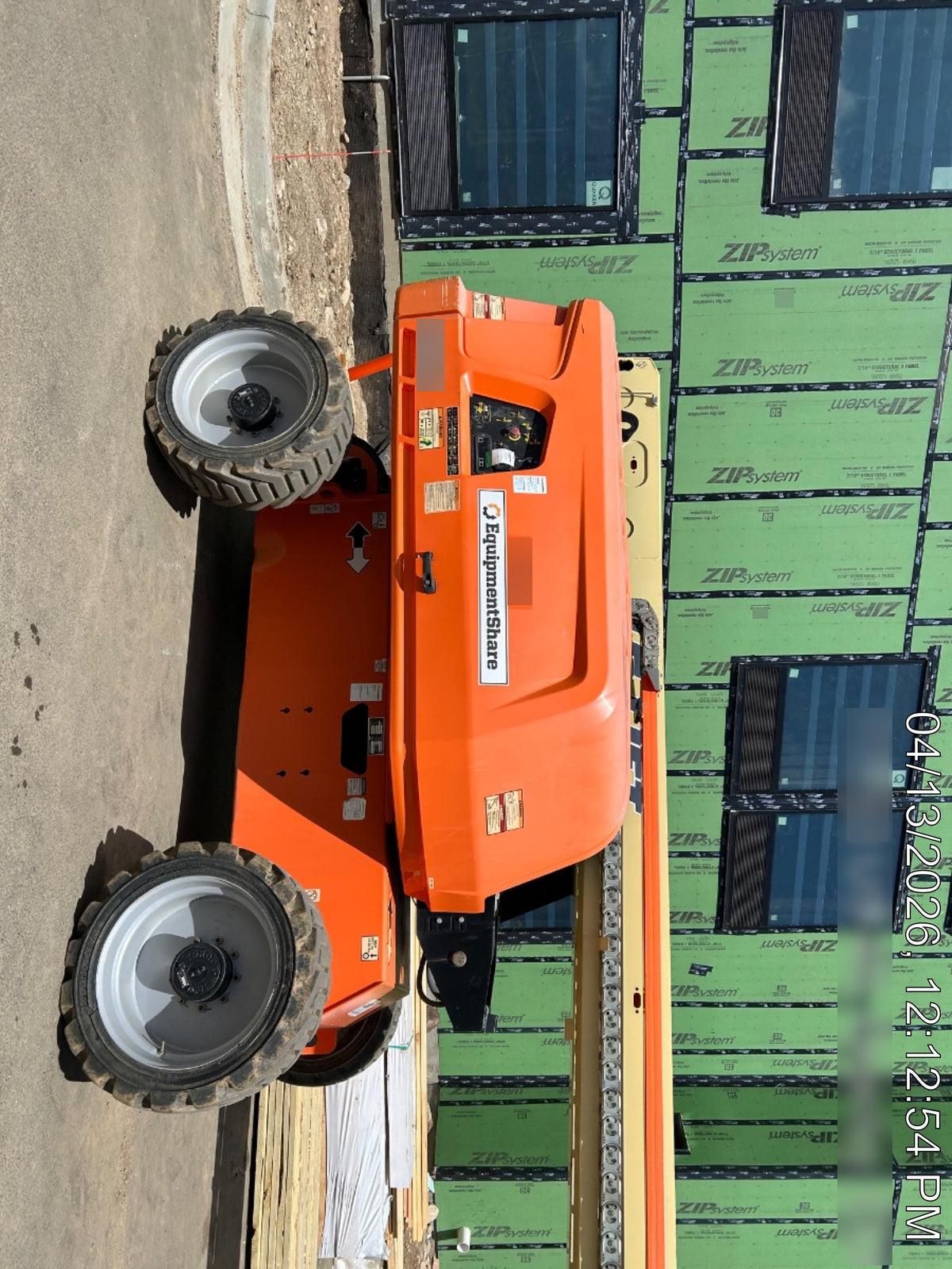 2018 JLG 660SJ