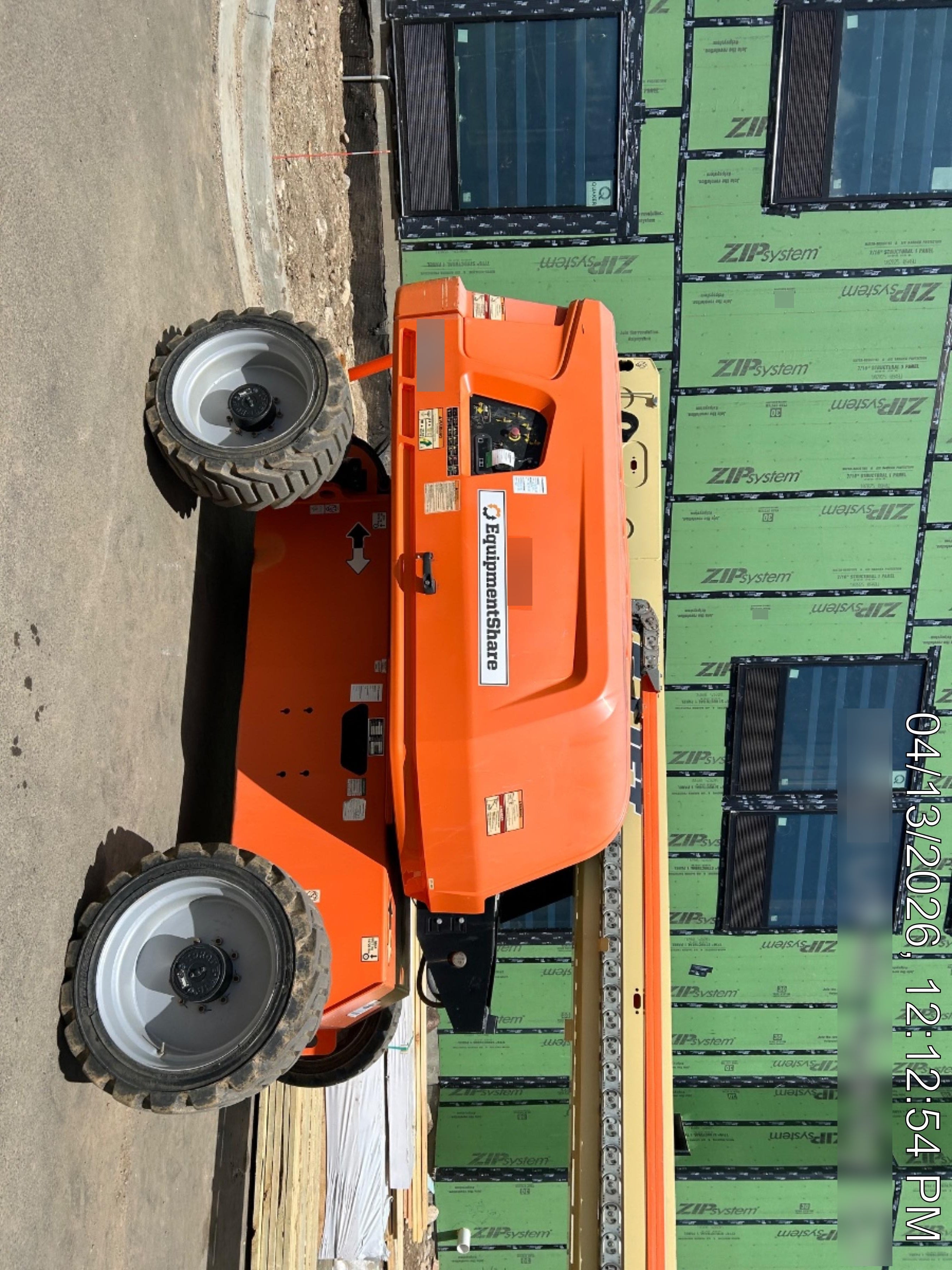 2018 JLG 660SJ