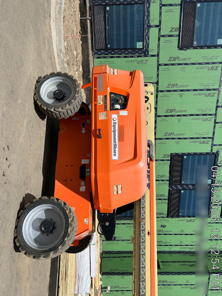 2018 JLG 660SJ