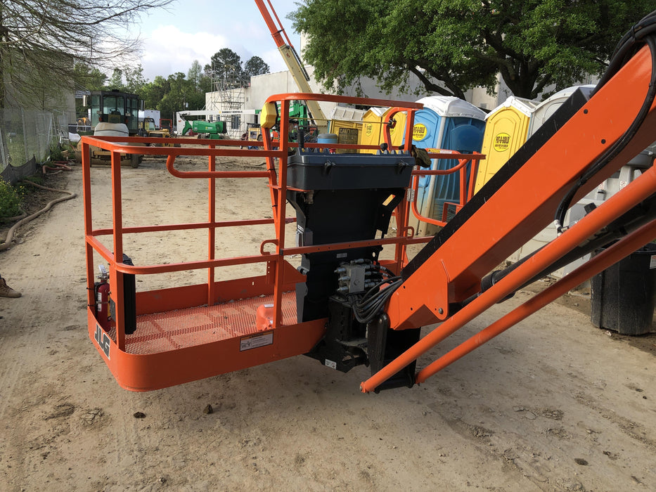 2019 JLG 600AJ