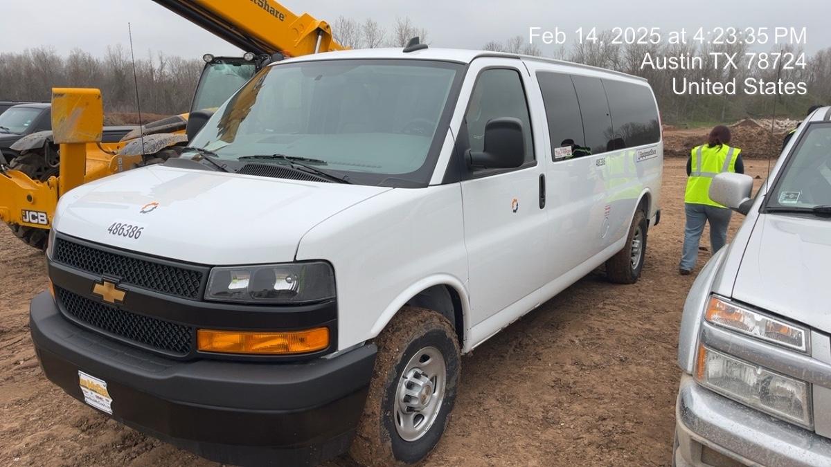 2025 CHEVROLET Express Van - Rental