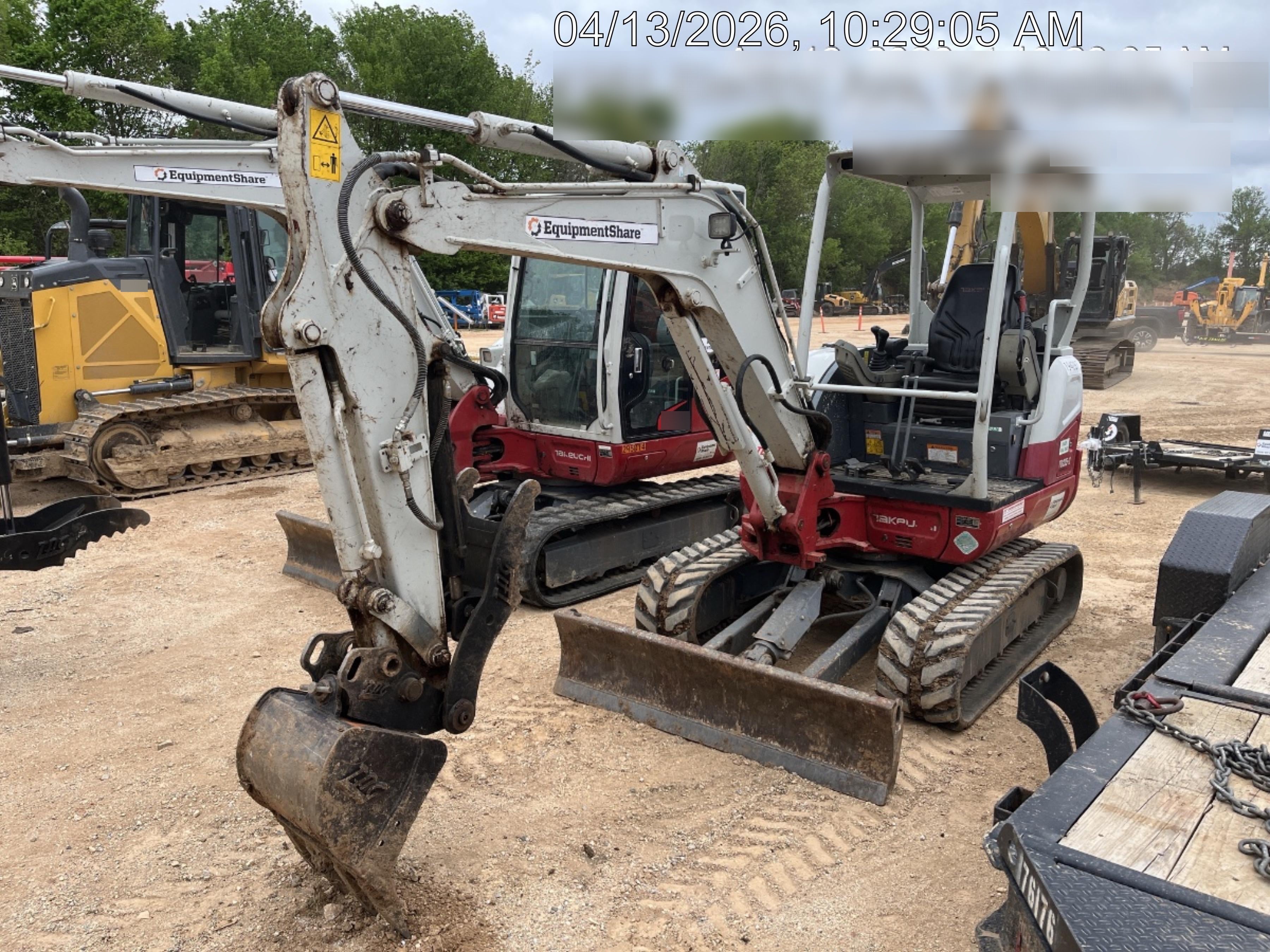 2021 TAKEUCHI TB235-2R