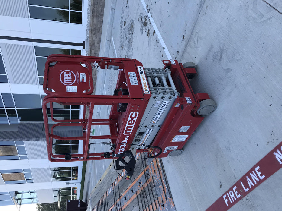 2019 MEC 1330SE MEC 1330SE w/ES Track Hardware, Full Extended 2 Year Warranty