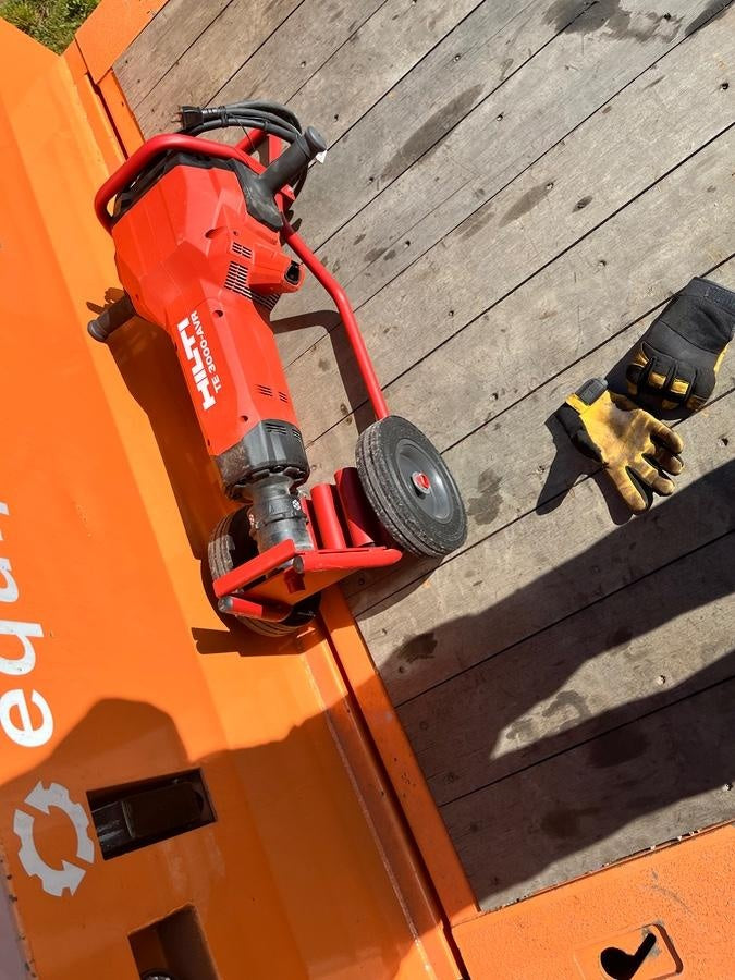 2024 HILTI TE 3000-AVR