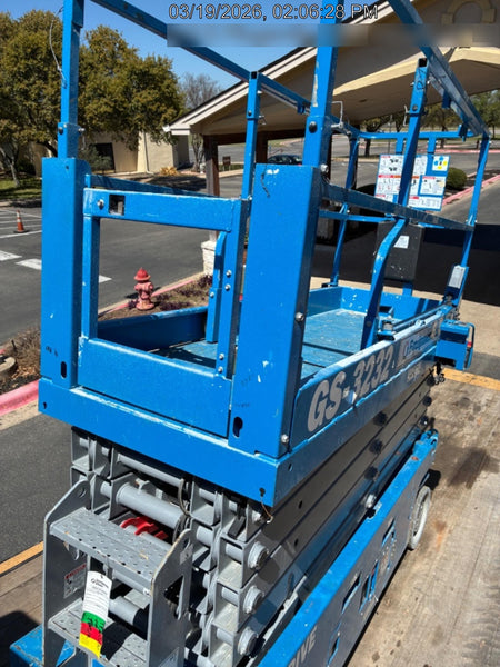 2023 GENIE GS-3232