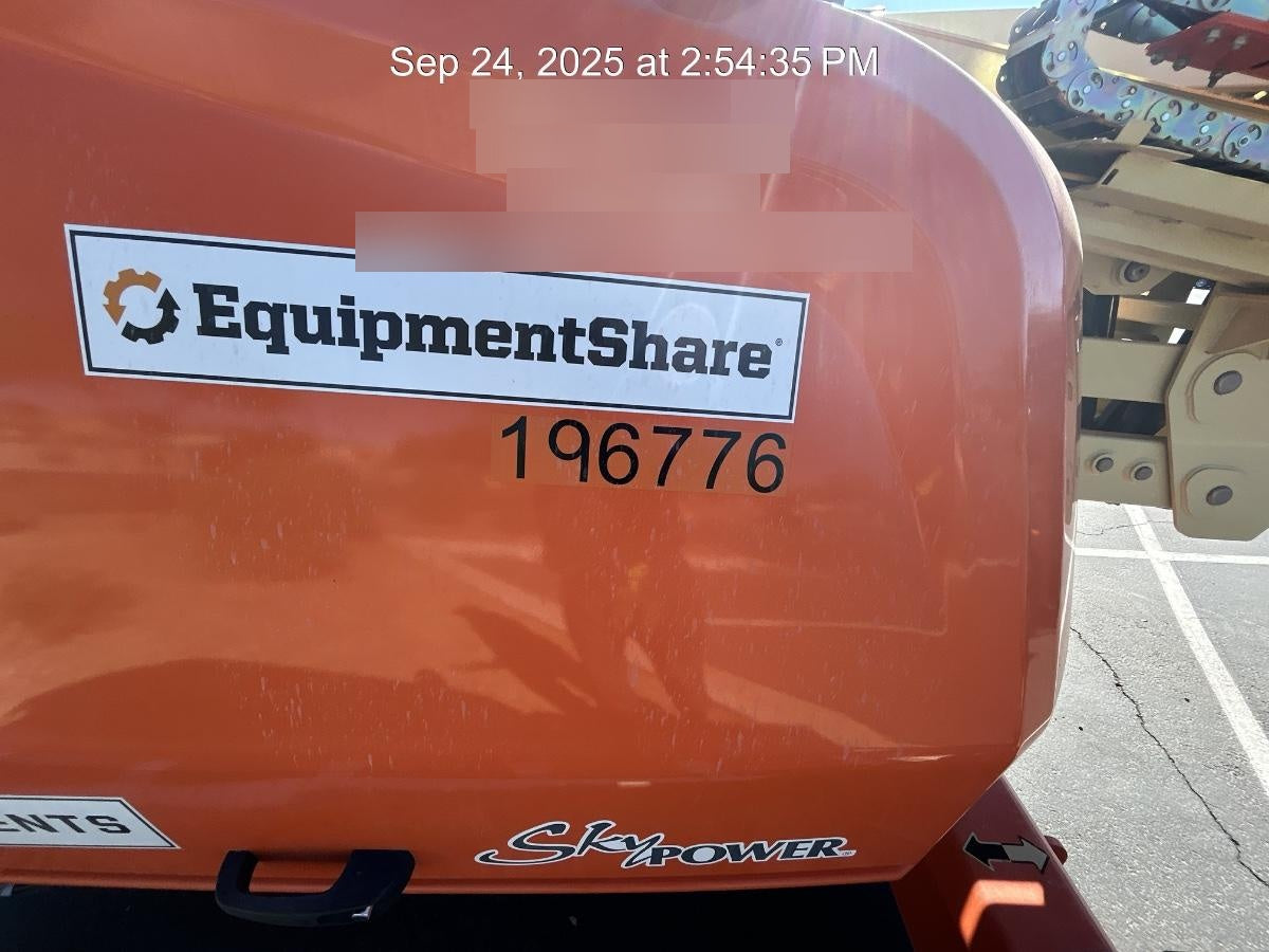 2021 JLG 450AJ