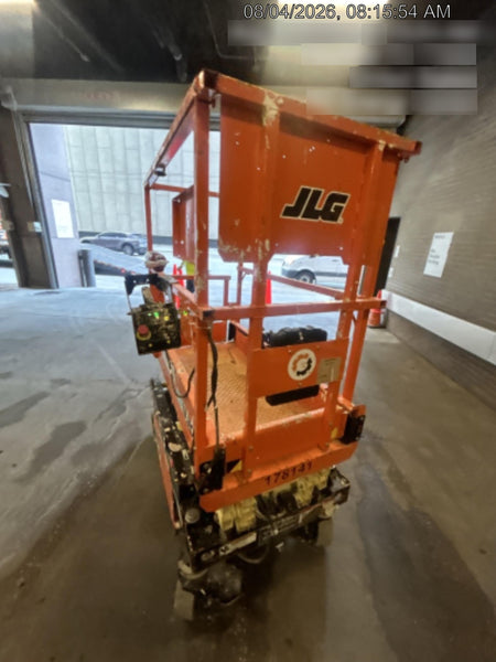 2021 JLG ES1330L