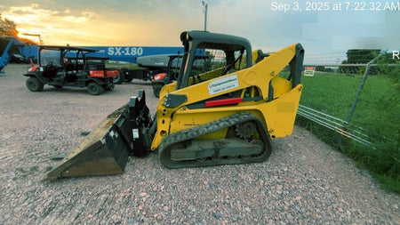 2018 Wacker Neuson ST31 ST31 8k Tracked Skid Loader, Canopy, 2 speed, Bucket Leveling , Selectable EH Controls, Variable speed fan, Cyclonic precleaner, 75" Bucket LP w/ smooth bolt on edge