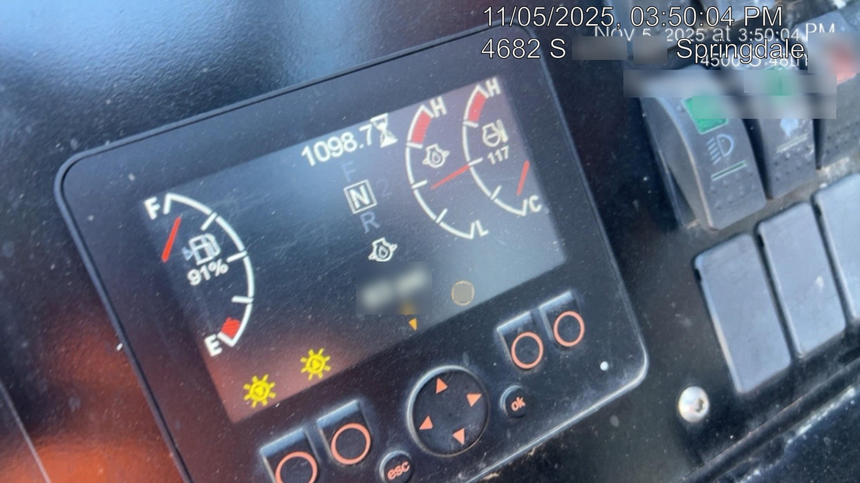 2018 Genie GTH-636 Genie GTH-636 w/Open ROPS, Work Lights, Solid Tires, RH Cab Mesh, Beacon, 48" Carriage and Forks