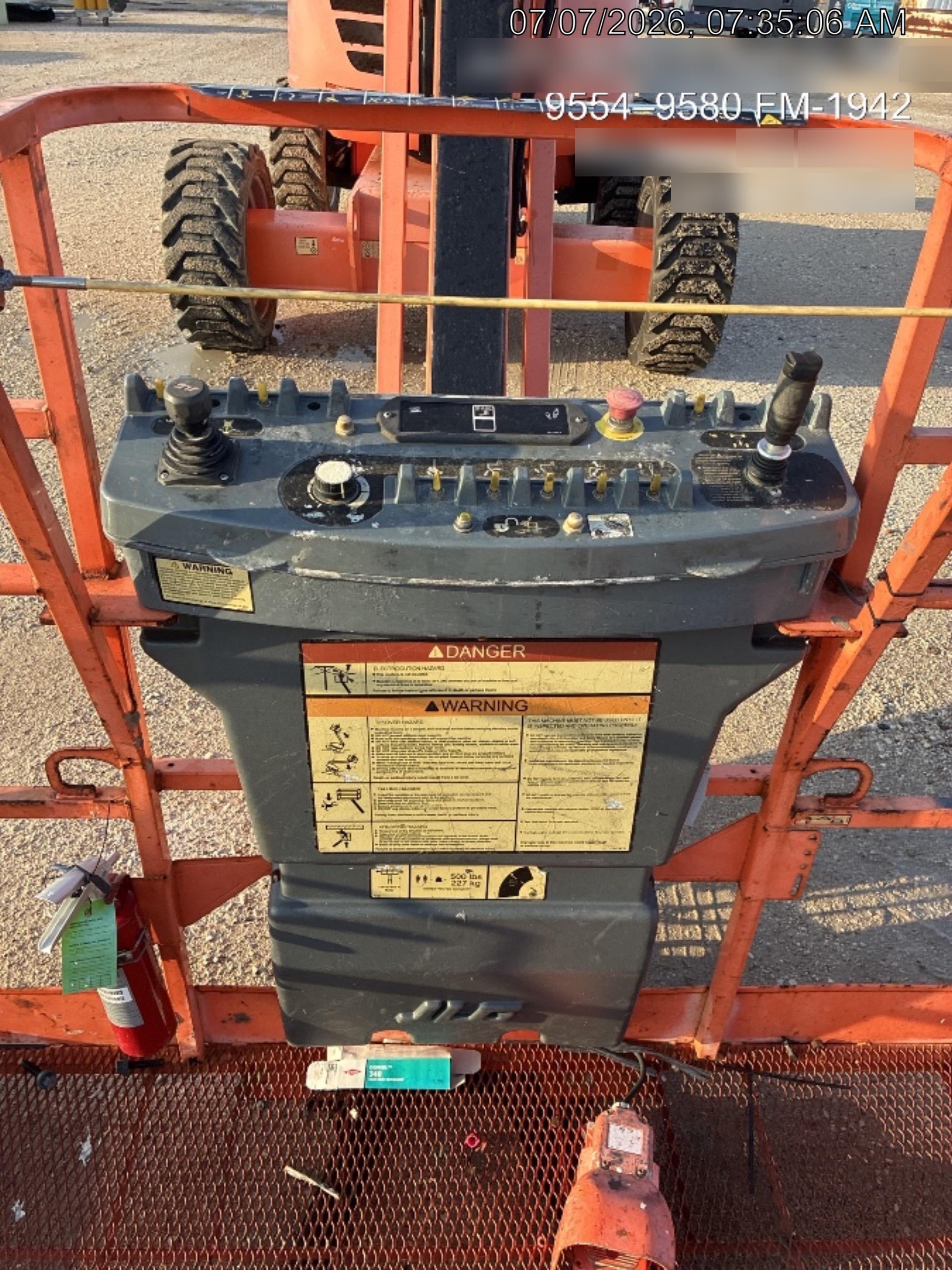 2019 JLG 600AJ