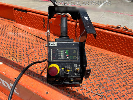 2023 JLG ES2632