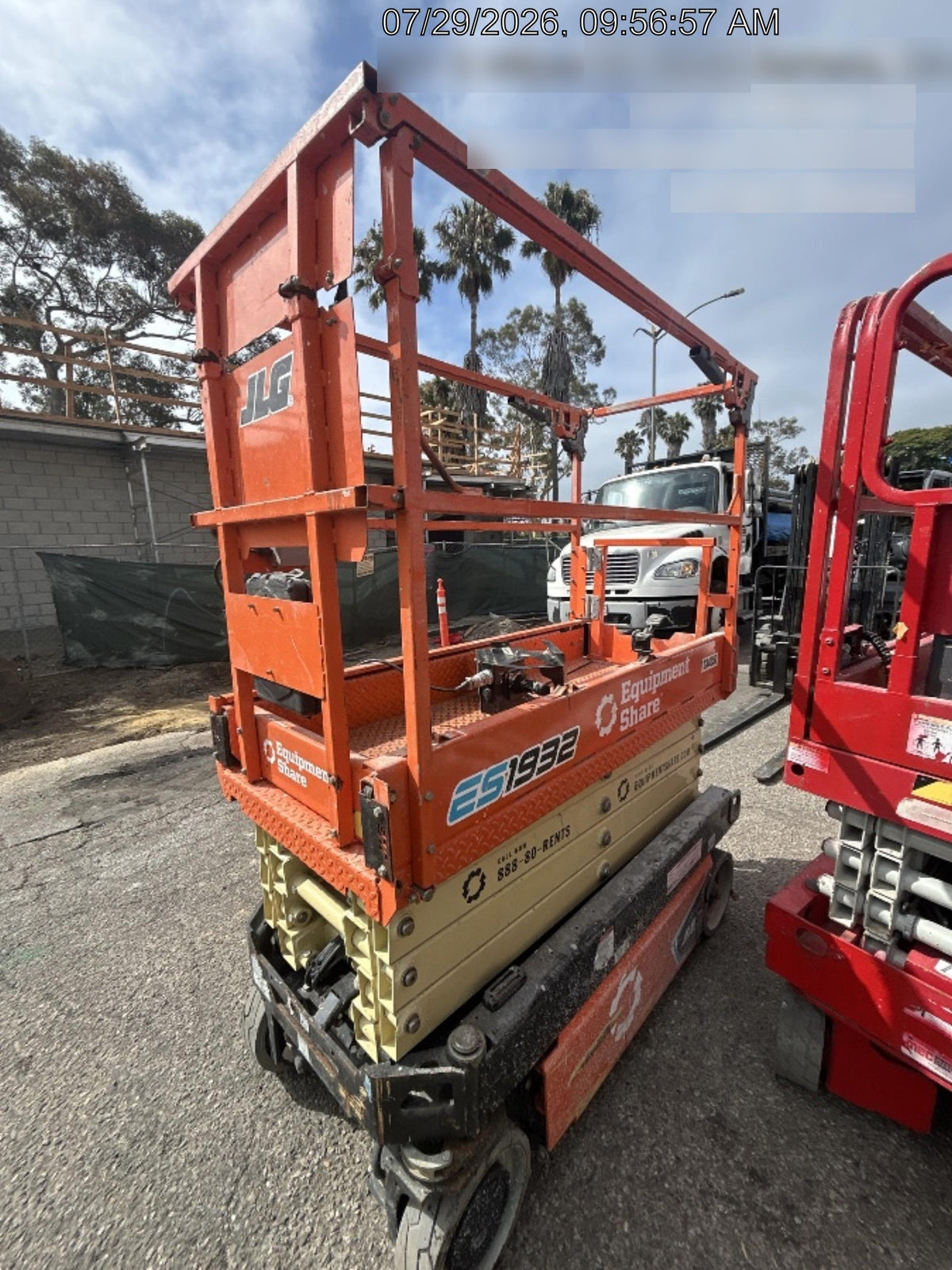2022 JLG ES1932
