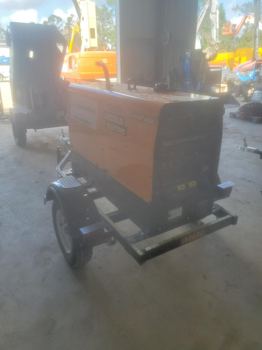 2021 Lincoln Electric Vantage 322 Vantage 322 Ready Pak 3 w/ Decals, ORANGE (includes trailer, cable rack, fender light kit) NO Telematics