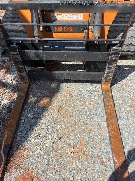 2026 ARROW MATERIAL HANDLING 72" Pallet Forks - Arrow