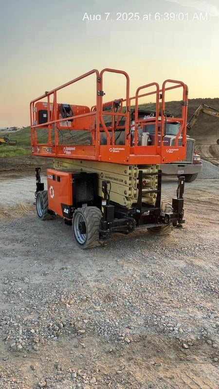 2023 JLG RT4069