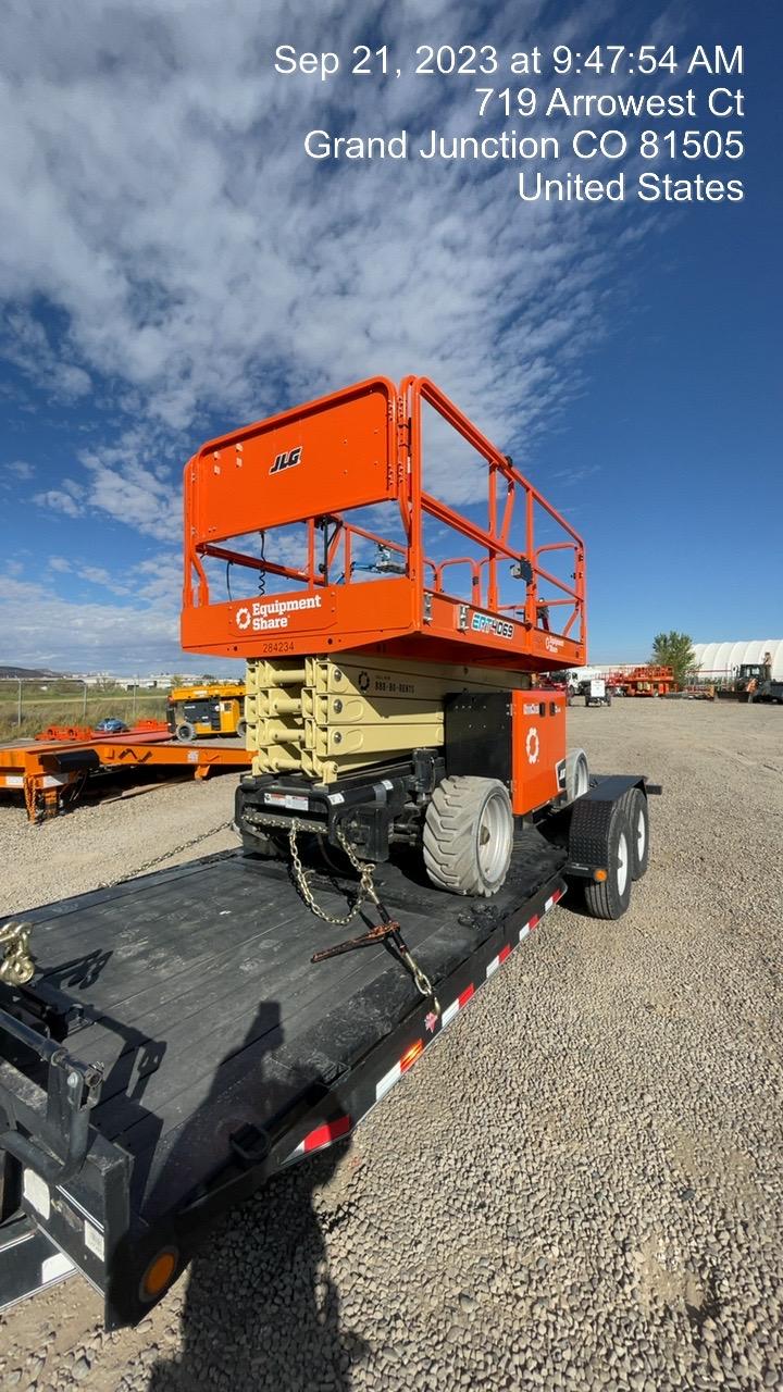 2022 JLG ERT4069