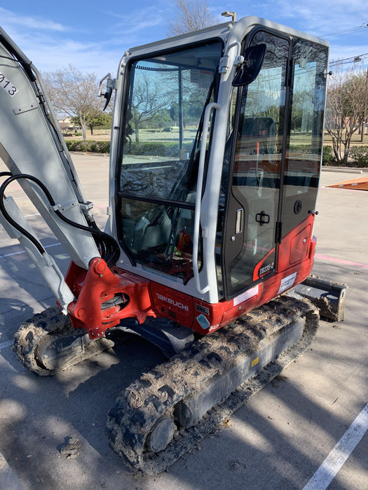 2021 TAKEUCHI TB235-2CR