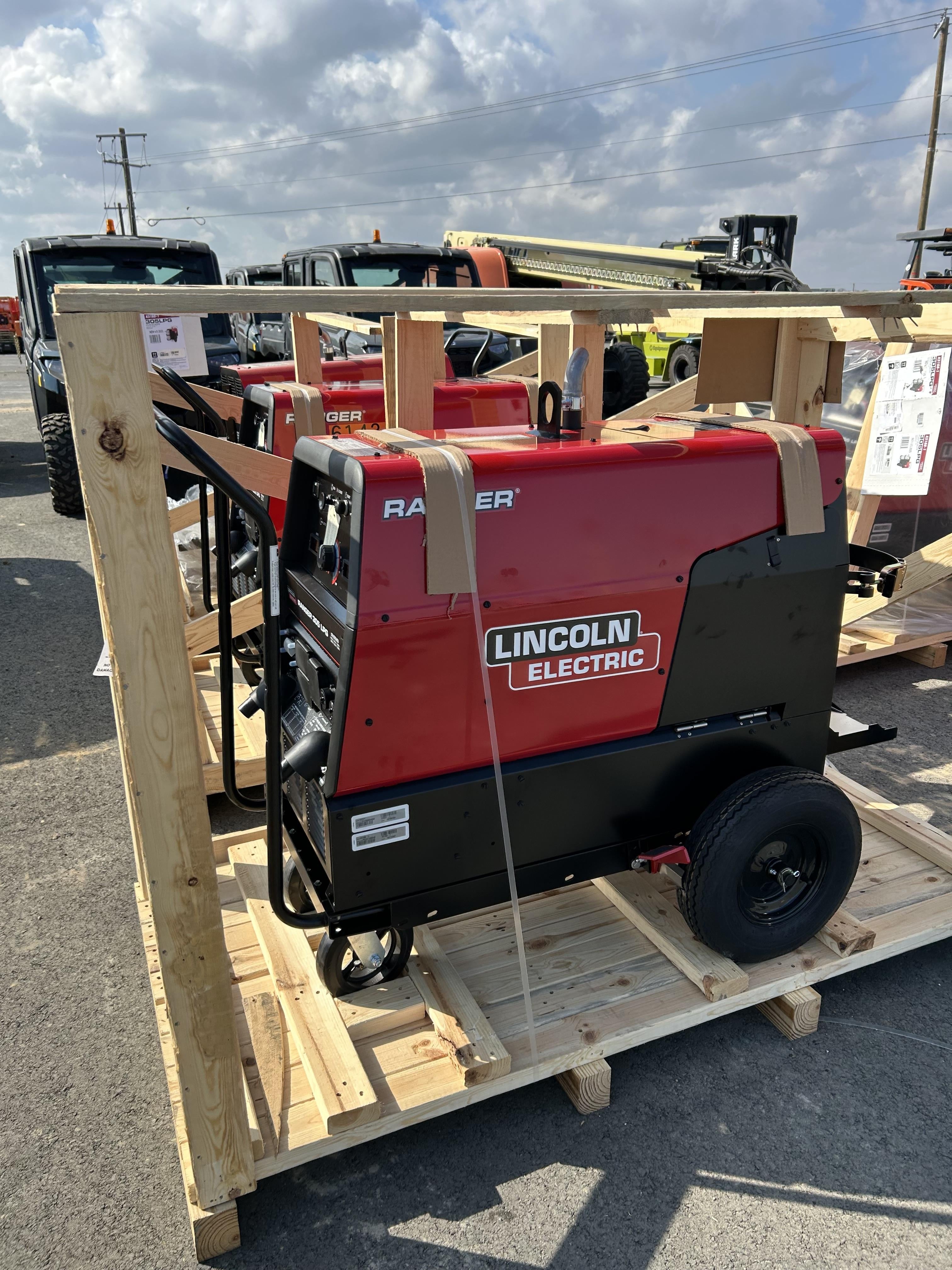 2025 LINCOLN ELECTRIC Ranger 305 LPG