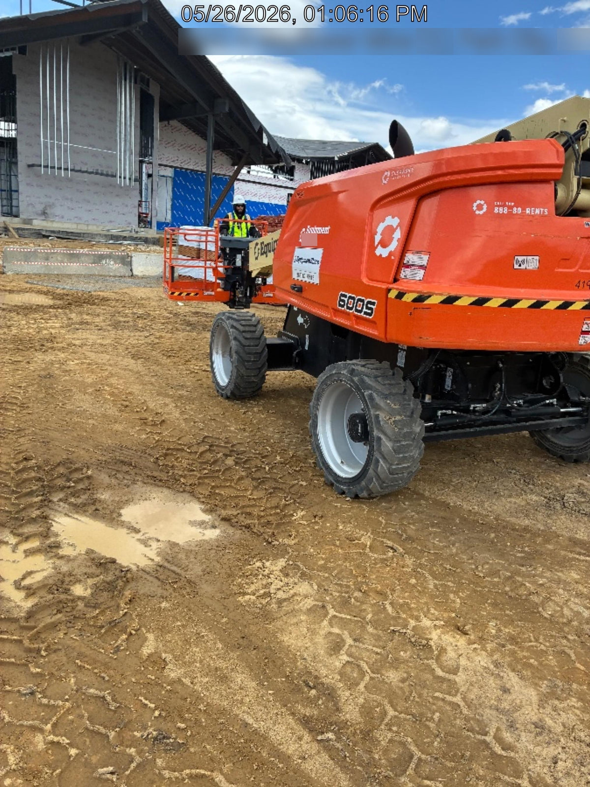 2024 JLG 600S