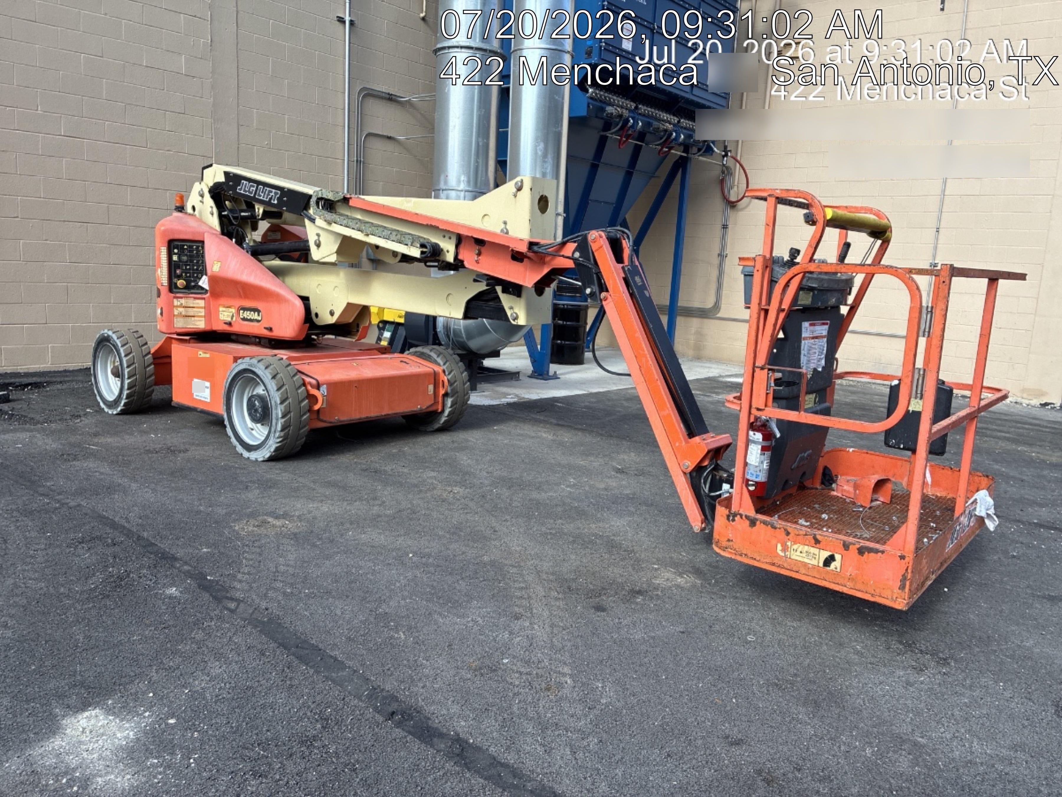 2019 JLG E450AJ