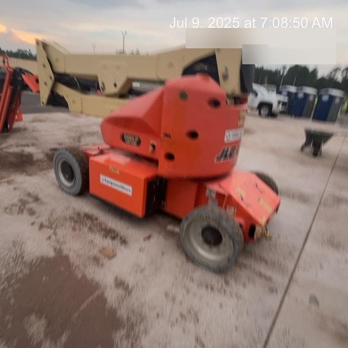 2019 JLG E400AJPN