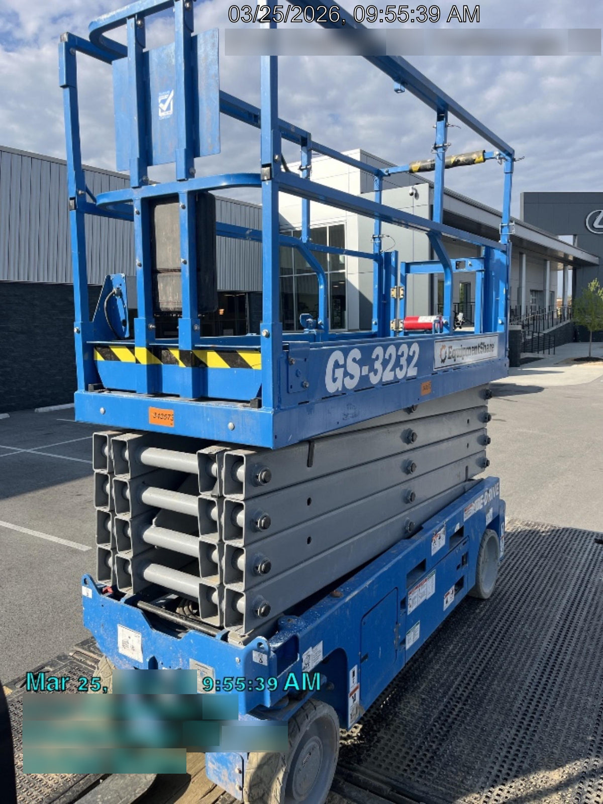 2023 GENIE GS-3232