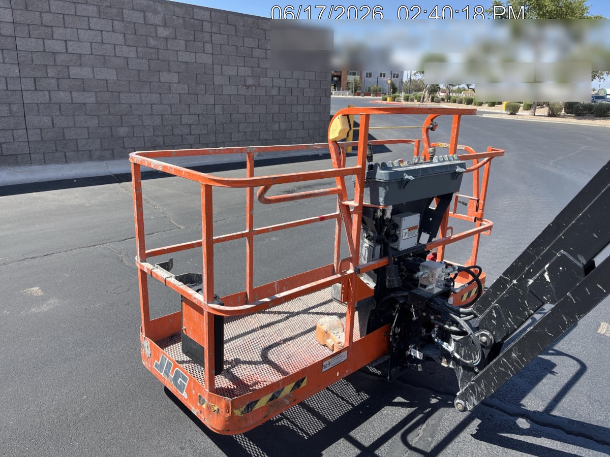 2025 JLG 660SJ