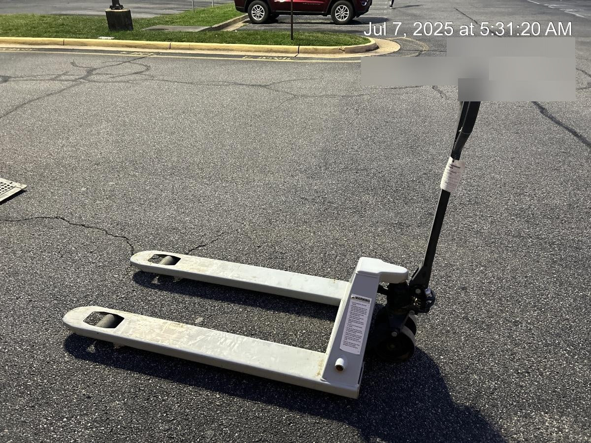 2023 STRONGWAY 4400 lb Pallet Jack
