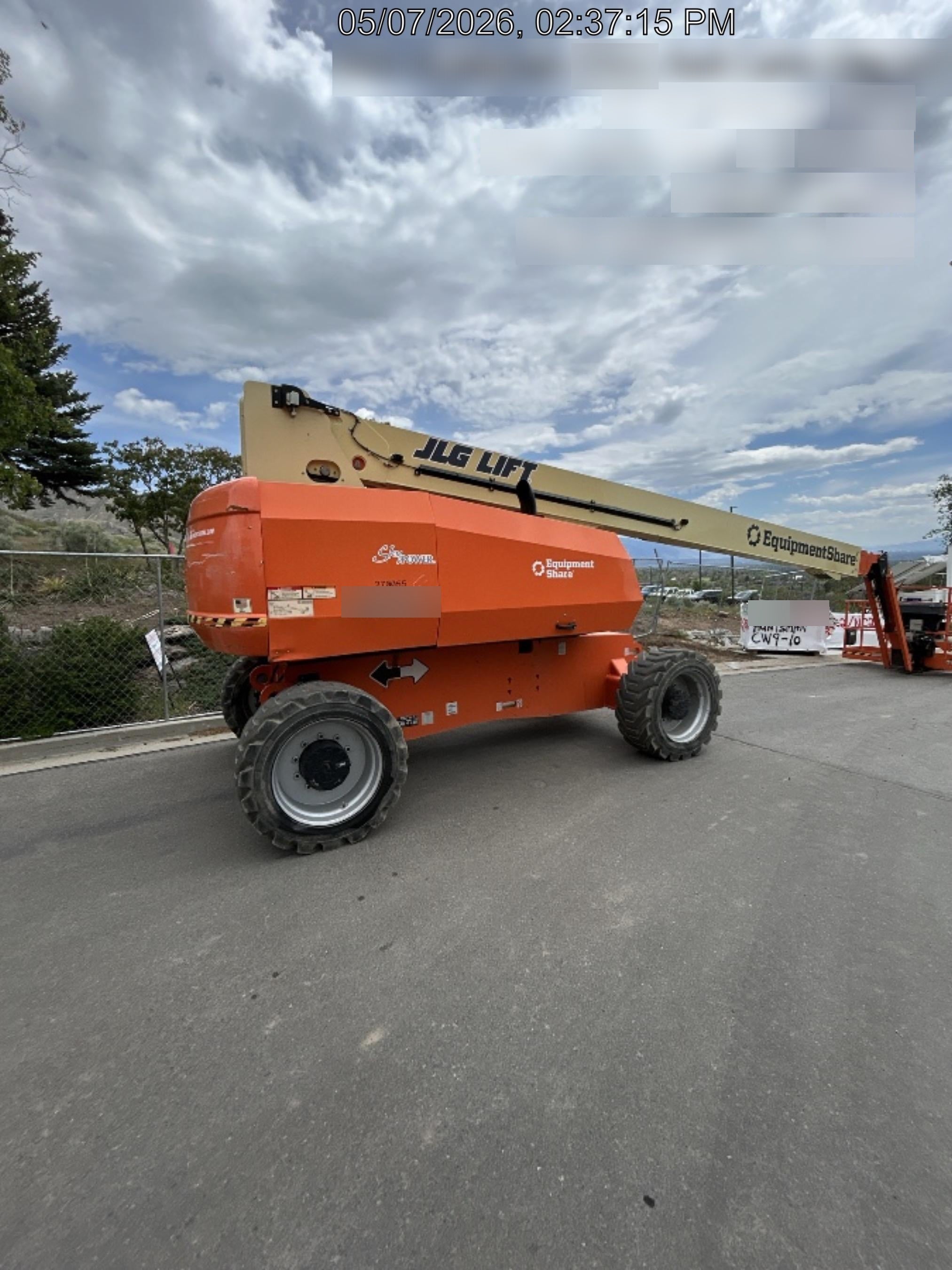 2022 JLG 860SJ