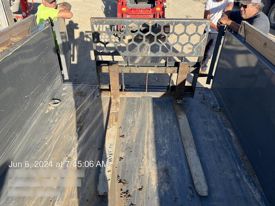 2020 PALADIN 48" Pallet Forks - Paladin