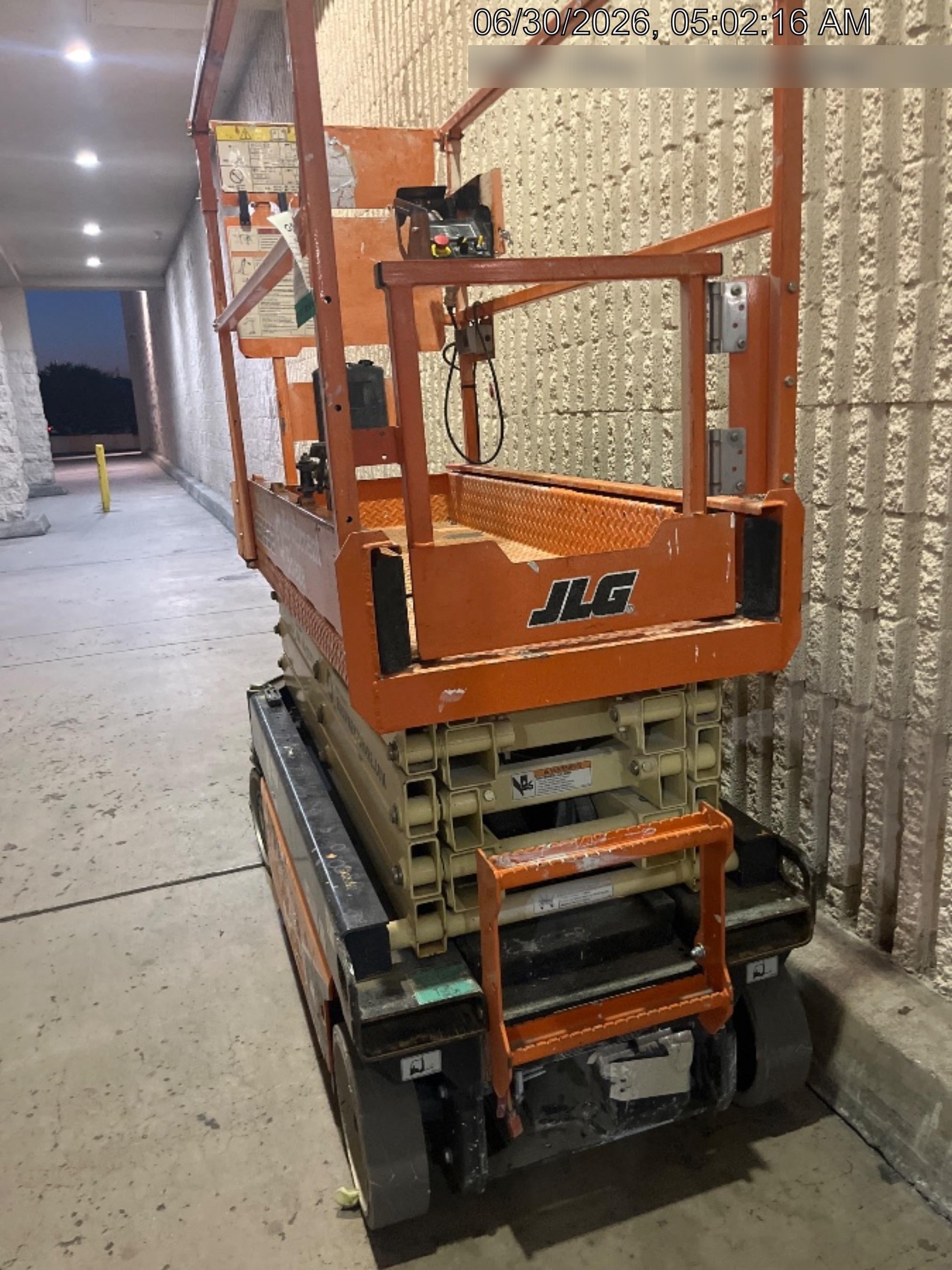 2022 JLG ES1932
