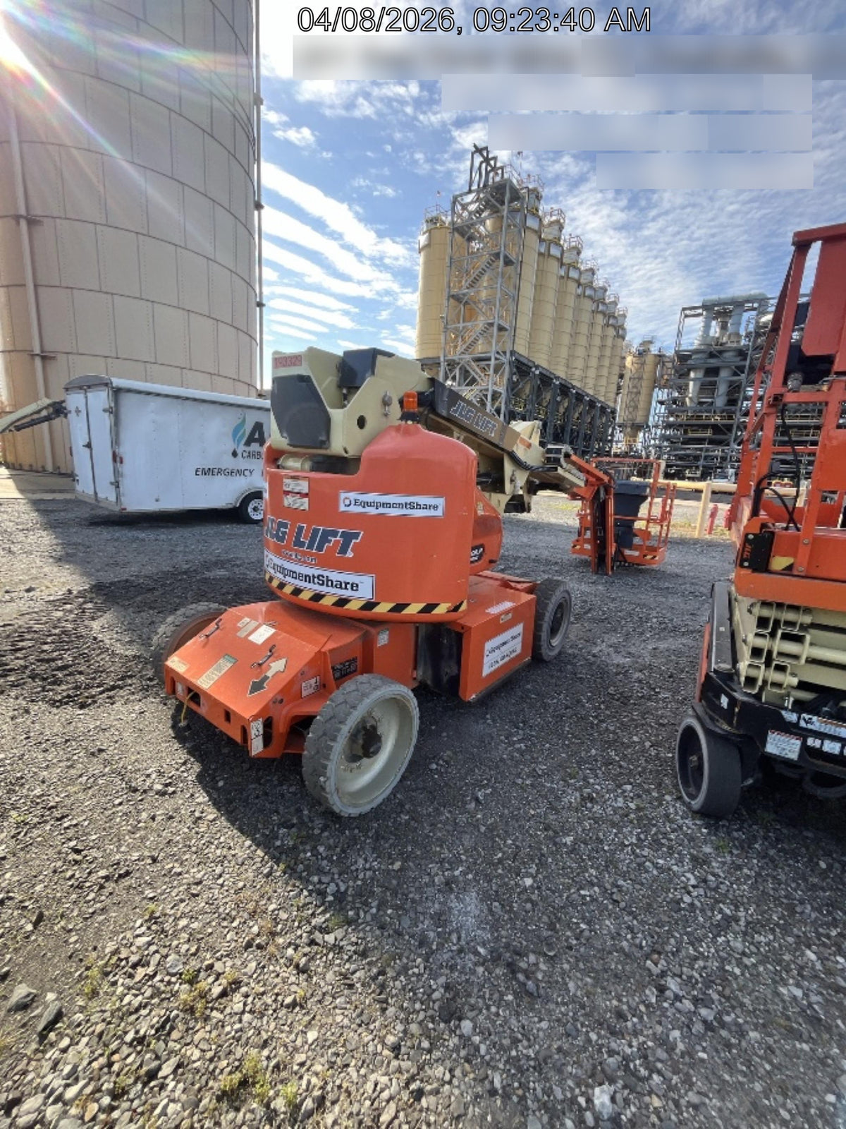 2021 JLG E400AJP Narrow