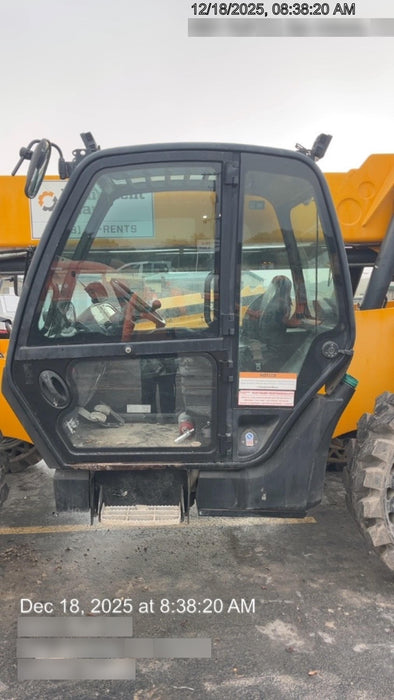 2019 JCB 509-42 JCB 509-42 Enclosed Cab, 74 HP, Solid Tires, Worklights, Beacon, Aux Hydraulics, Lifting Eye w/60" Carriage/60" Forks