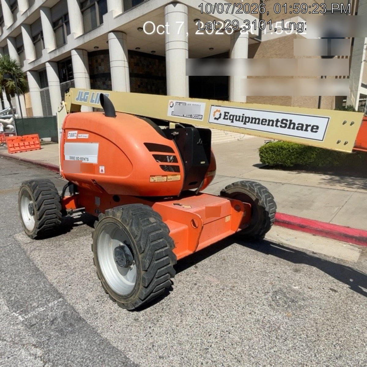 2019 JLG 600AJ