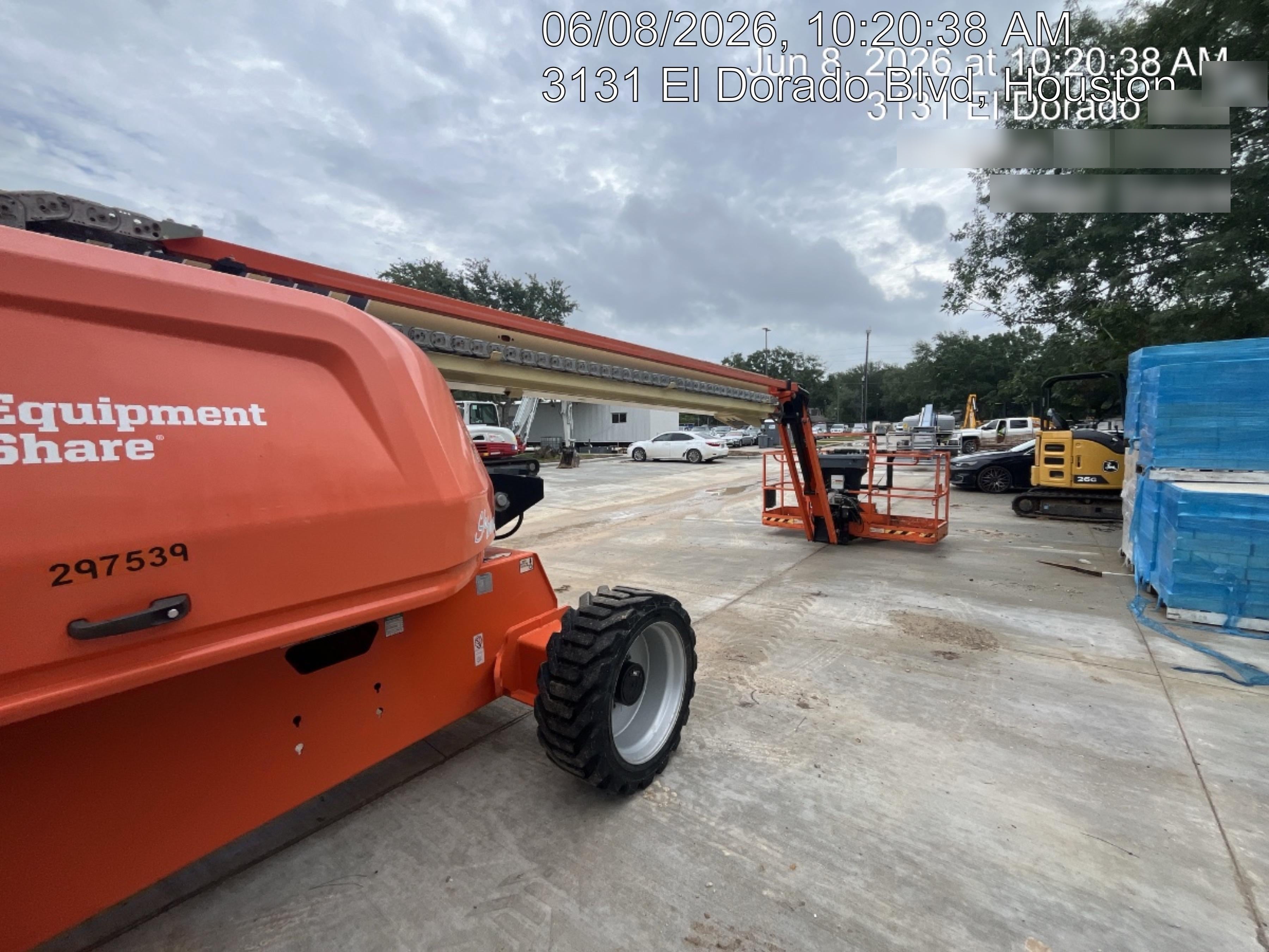 2023 JLG 660SJ