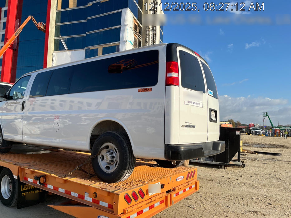 2023 CHEVROLET Express Van - Rental