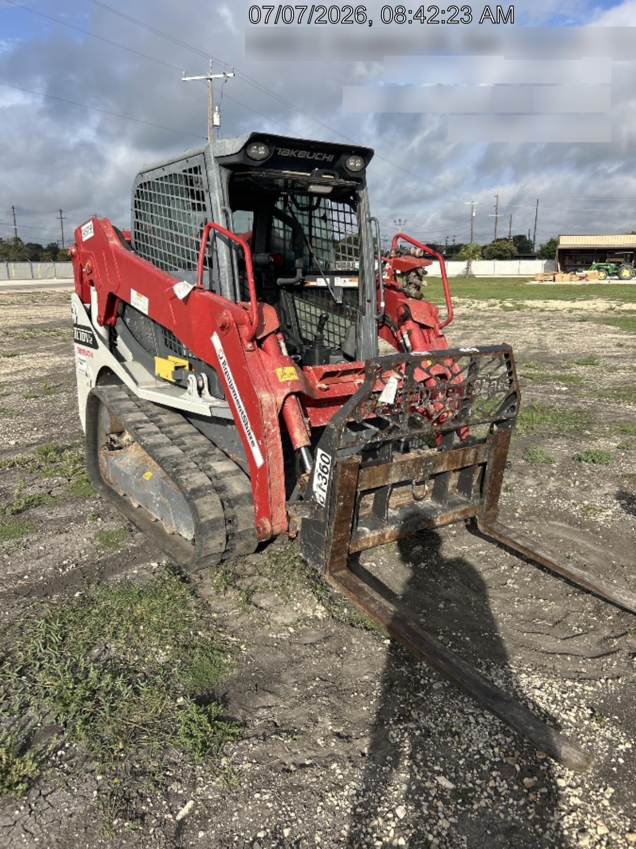 2023 TAKEUCHI TL10V2-CR