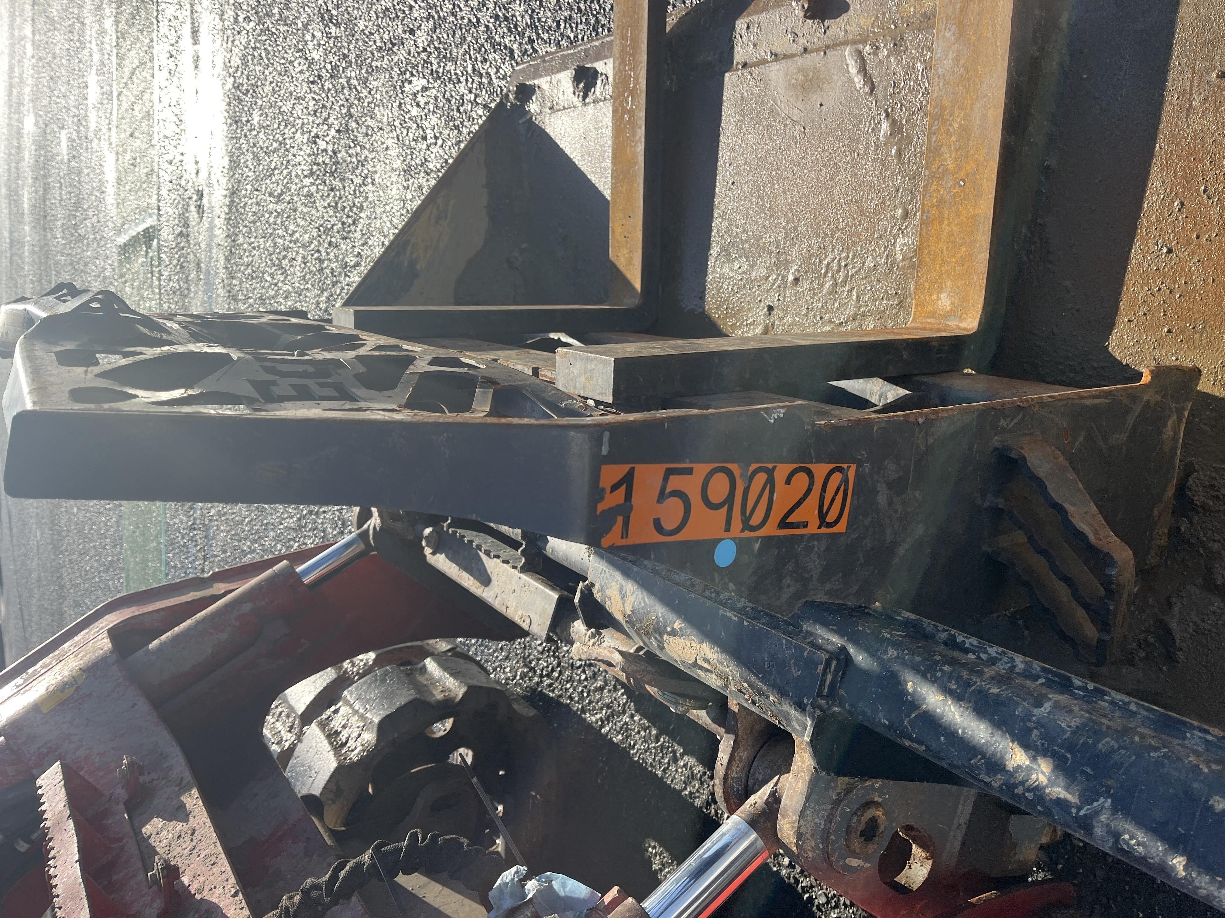 2021 PALADIN 48" Pallet Forks - Paladin