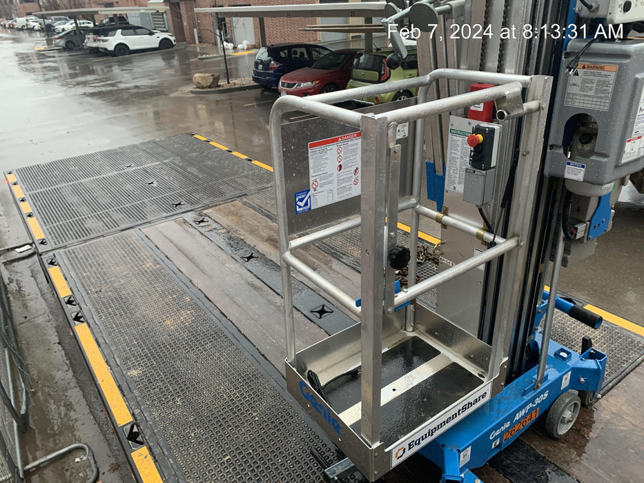 2022 GENIE AWP-30S DC