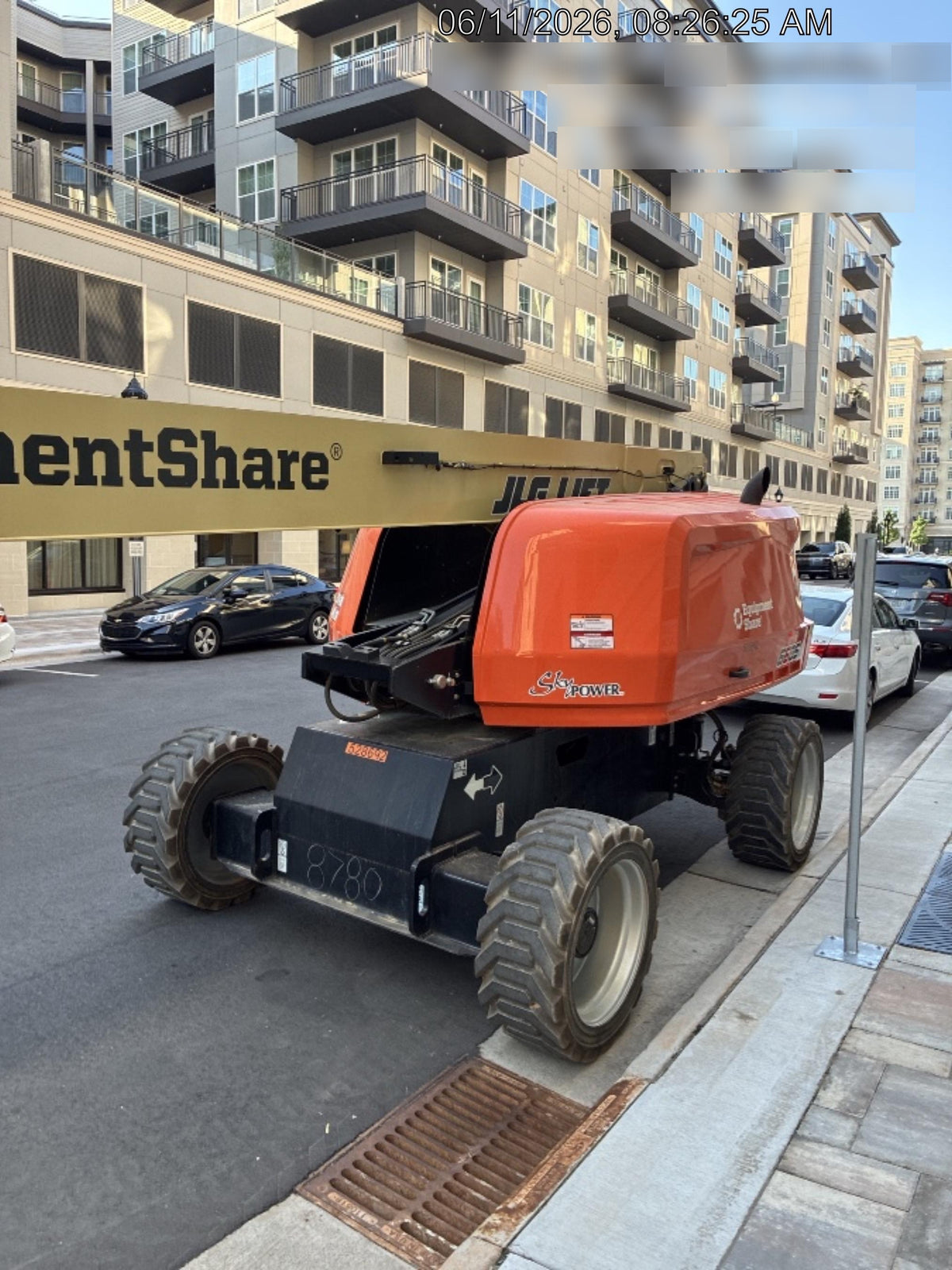 2025 JLG 660SJ