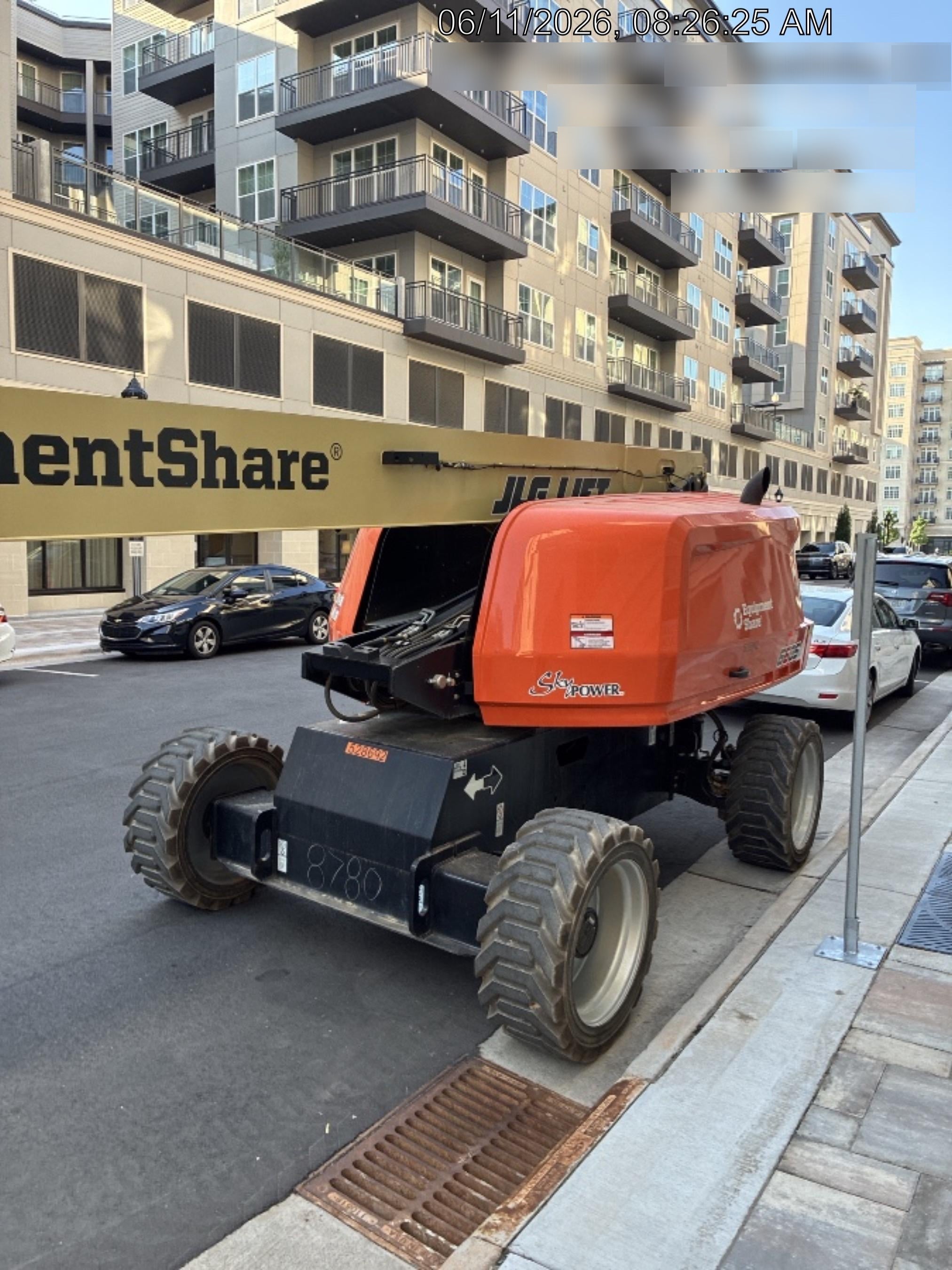2025 JLG 660SJ