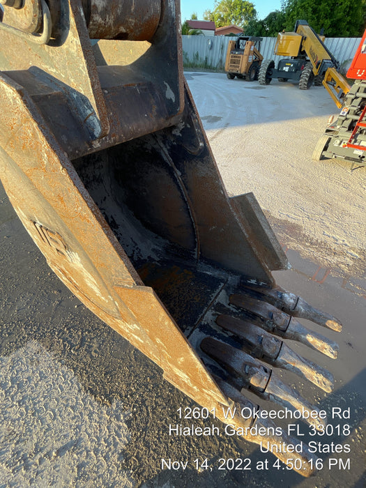 2015 CASE 18" Bucket - Case