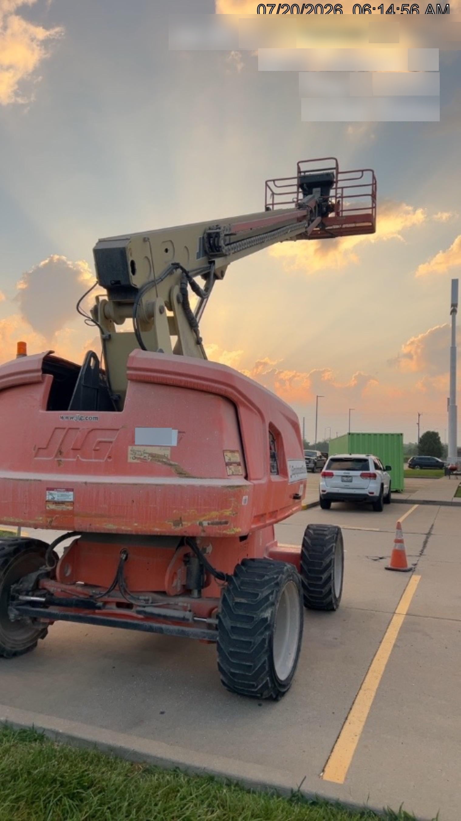 2018 JLG 660SJ