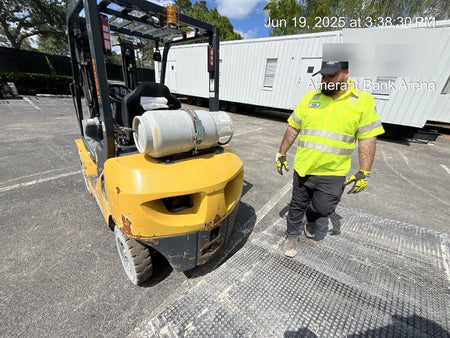 2022 KOMATSU FG25T-16