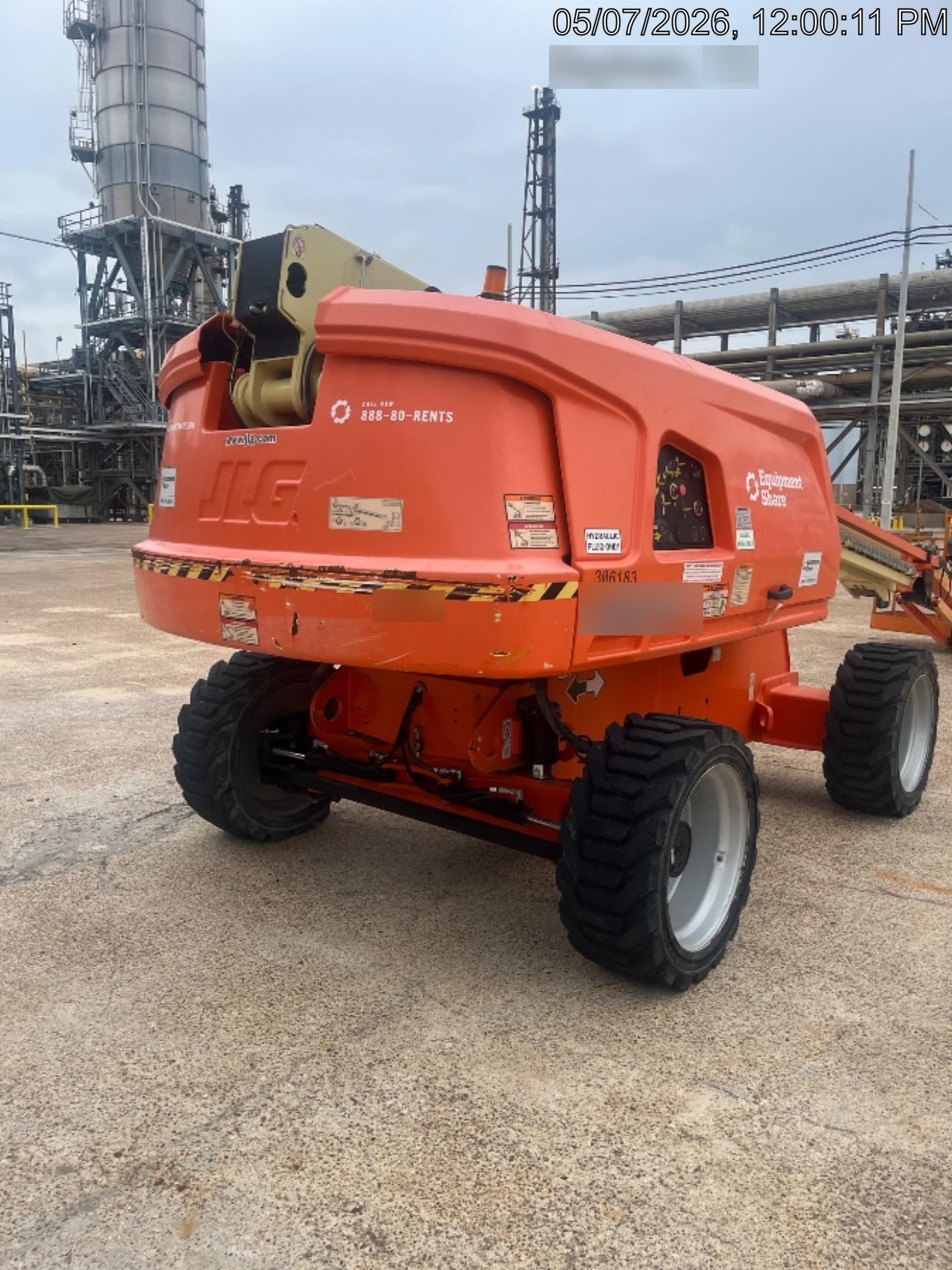 2023 JLG 660SJ