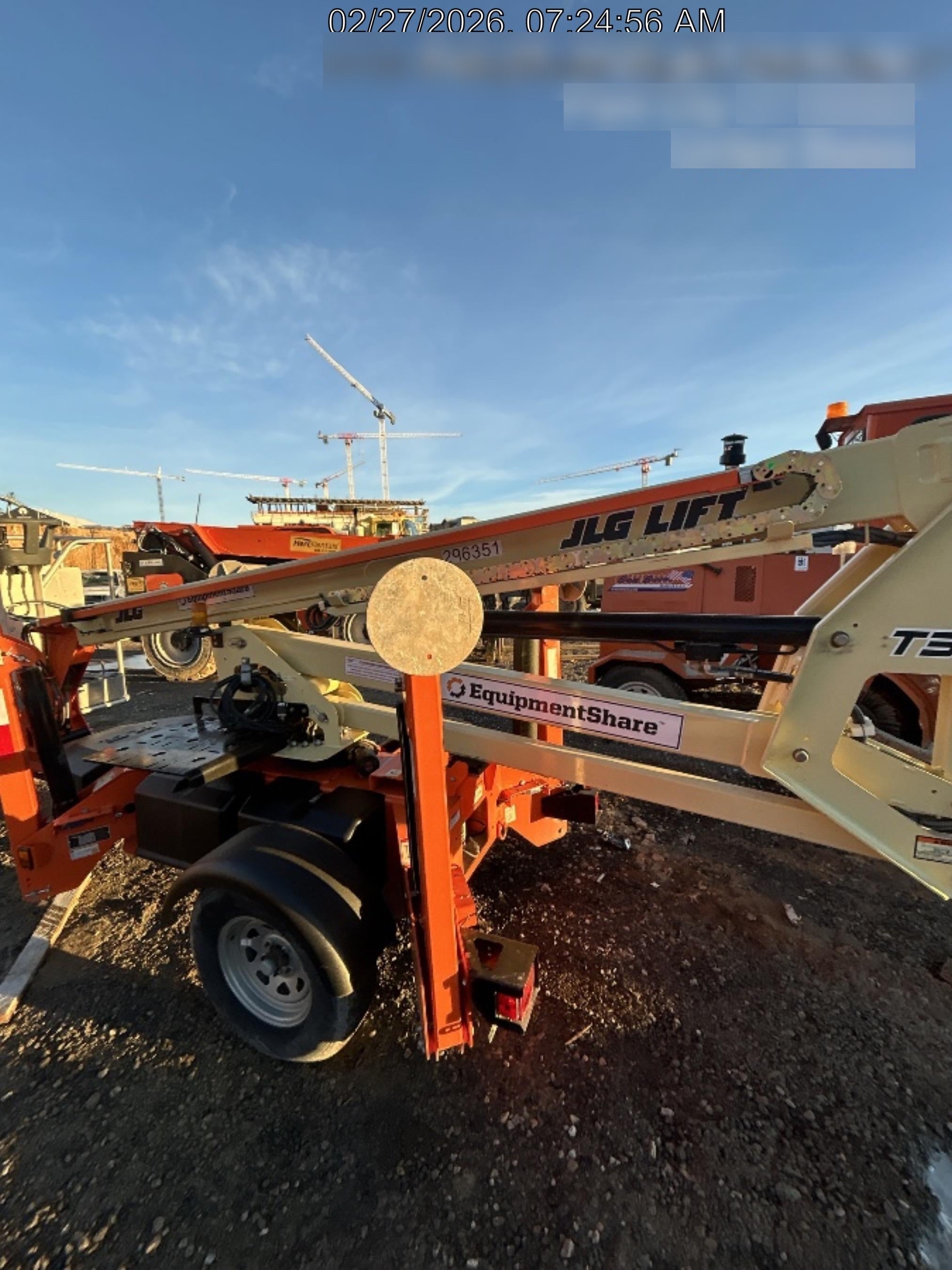 2023 JLG T350