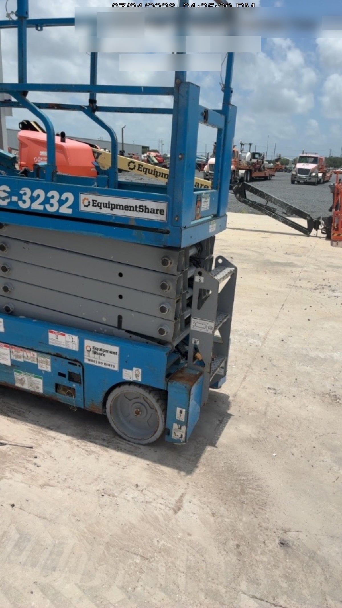 2017 Genie GS-3232 Genie GS3232 Narrow 32' Scissor Lift