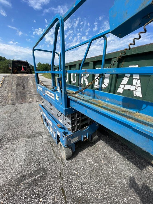 2019 Genie GS-1930 Fixed Rails with Chain Entry